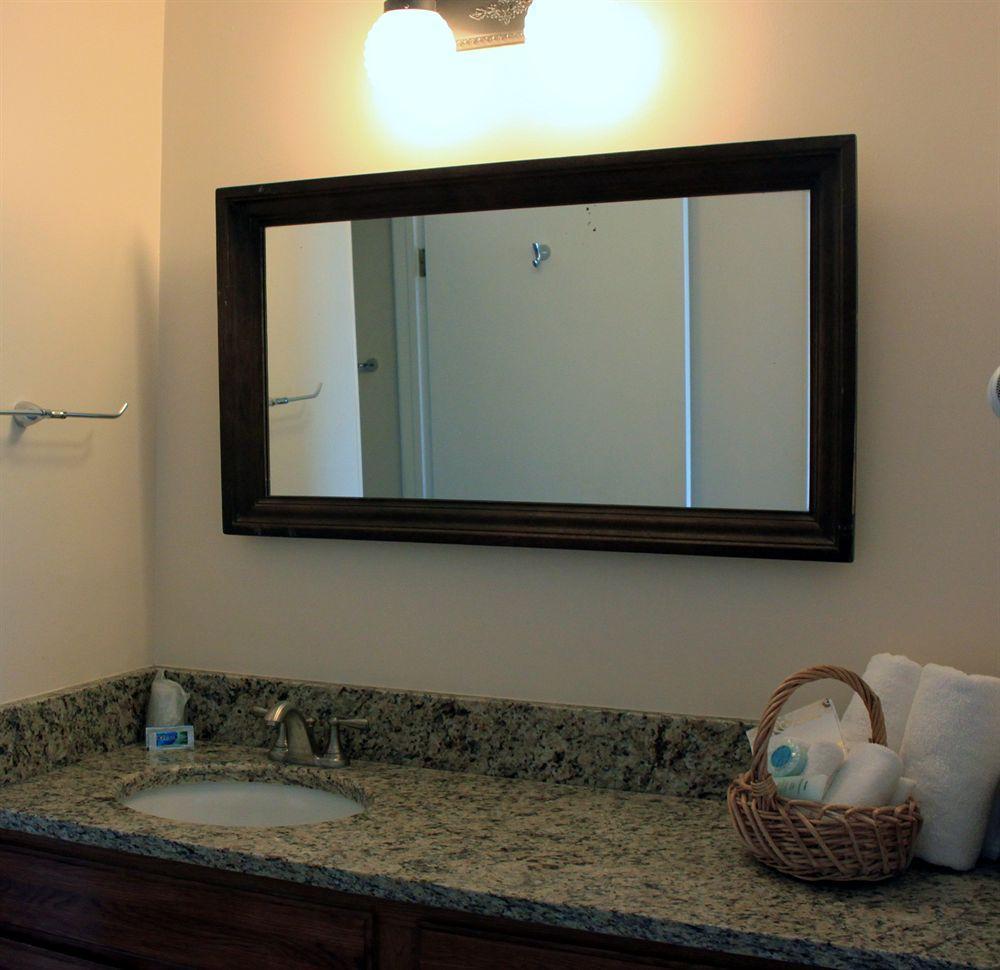The Beach House Hotel 2*