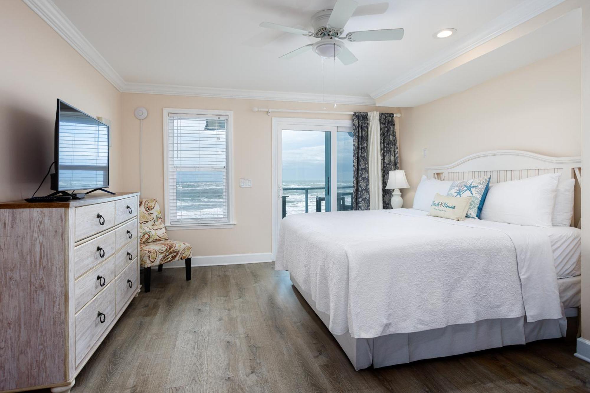 The Beach House Hotel 2*